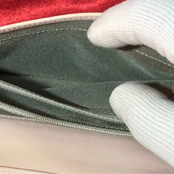 CHANEL Leather Long Wallet CC Logo Beige - Picture 11 of 13